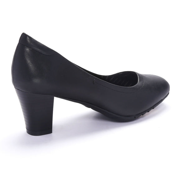 Bata Court shoes with 5cm( height) heels, Women's Fashion, Footwear, Heels  on Carousell