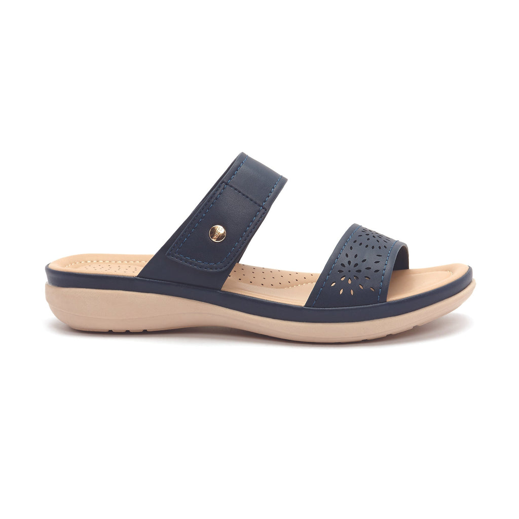 Bata Comfit Womens Blossom Thong Sandals (5719288), Blue, 4 : Amazon.in:  Fashion